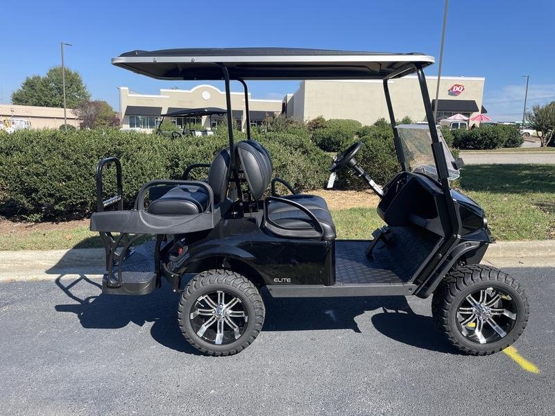 2022 E-Z-GO Express™ S4 ELiTE™ Lithium Black