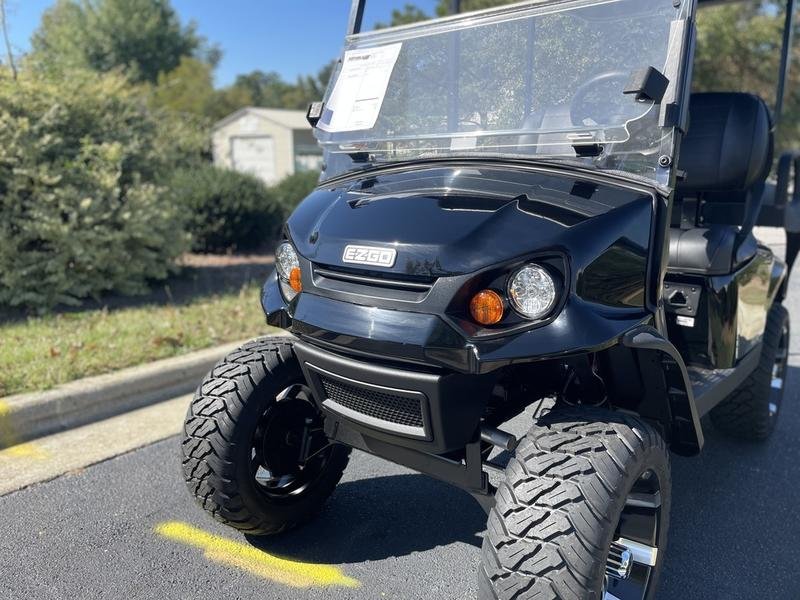 2022 E-Z-GO Express™ S4 ELiTE™ Lithium Black