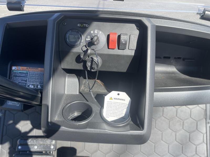 2022 E-Z-GO Express™ S4 ELiTE™ Lithium Platinum