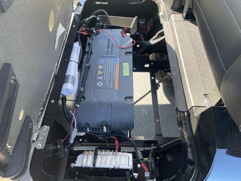 2022 E-Z-GO Express™ S4 ELiTE™ Lithium Black