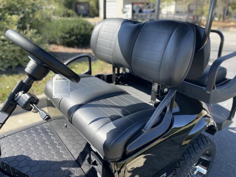 2022 E-Z-GO Express™ S4 ELiTE™ Lithium Black