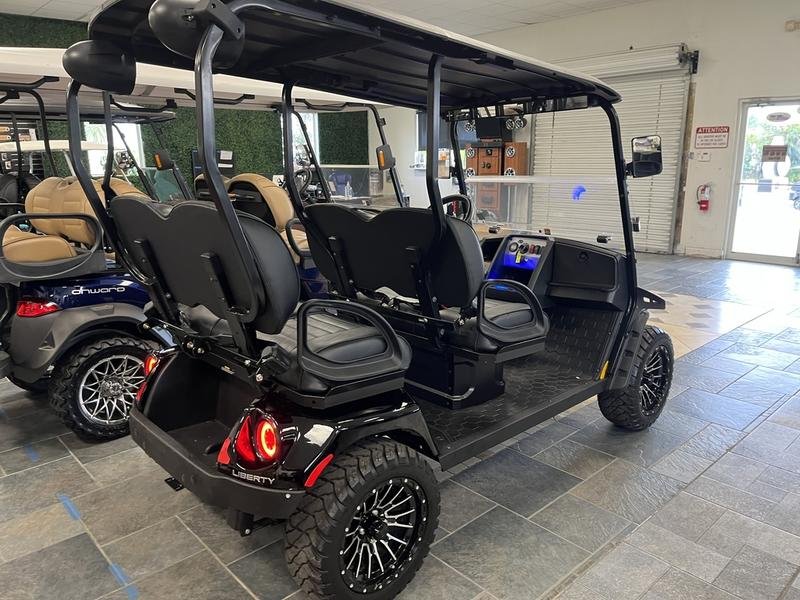 2023 E-Z-GO Liberty ELiTE Lithium Black
