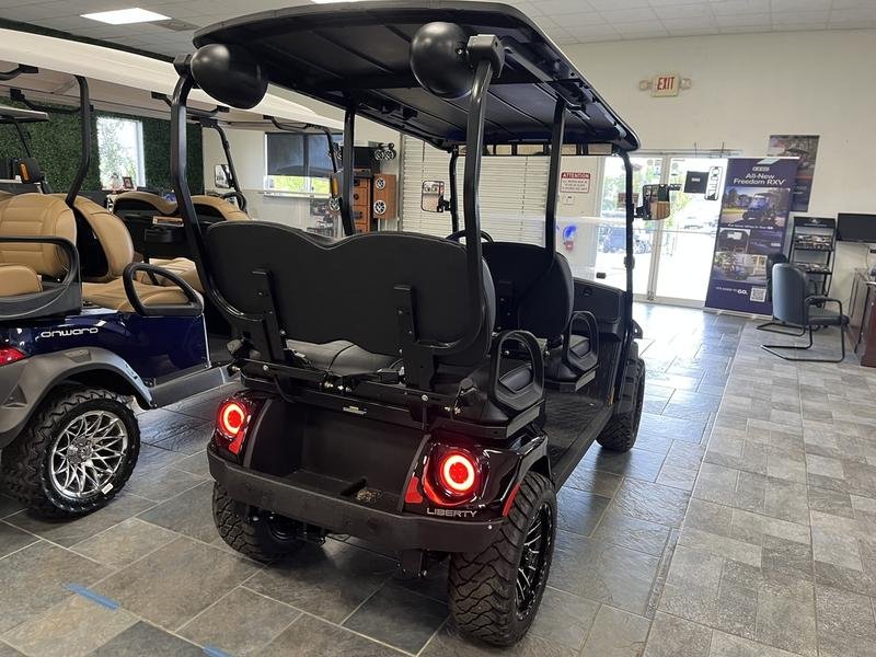2023 E-Z-GO Liberty ELiTE Lithium Black