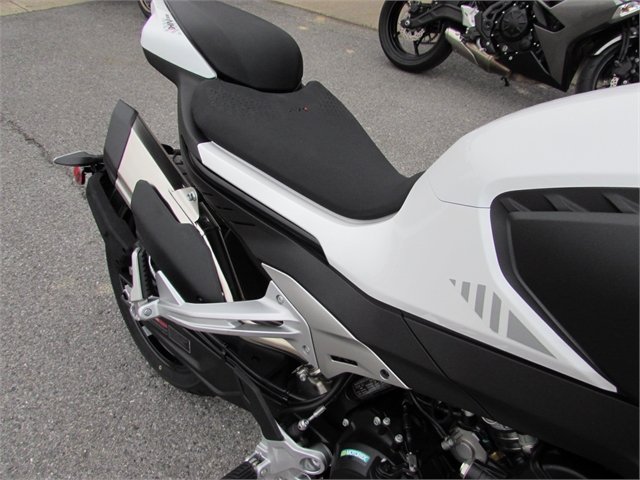 2024 CFMOTO NK 800