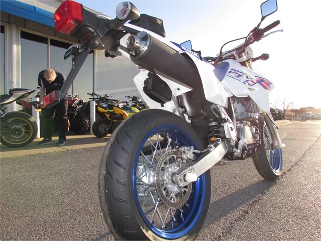 2023 SUZUKI DR-Z400SM