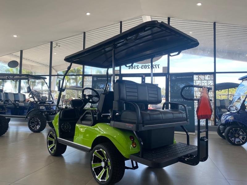 2024 Evolution Electric Vehicles Classic 4 Plus