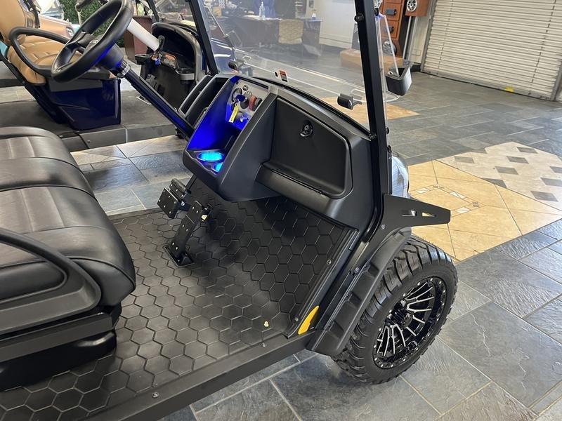 2023 E-Z-GO Liberty ELiTE Lithium Black